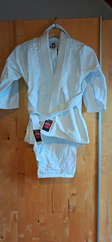Kinder 130 danrho dojo - gr.130, line
